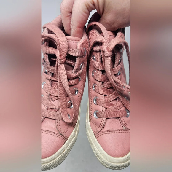 Converse All Star Chuck Taylor Hi Tops Pink Leathe Juniors Size 13 - Picture 3 of 12